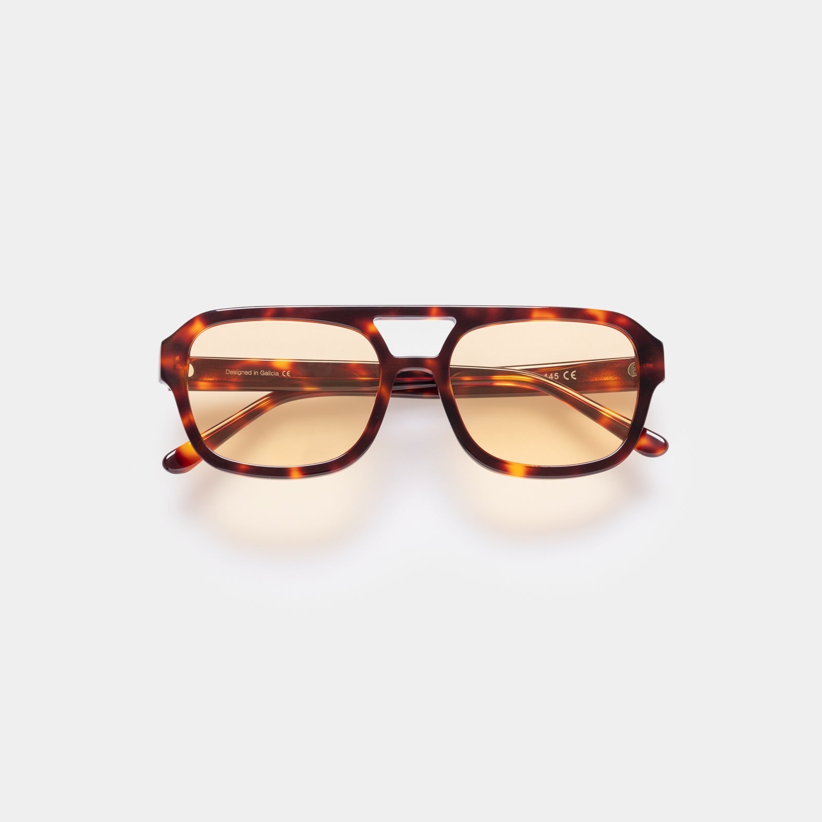LM-06 | Léopard ambré